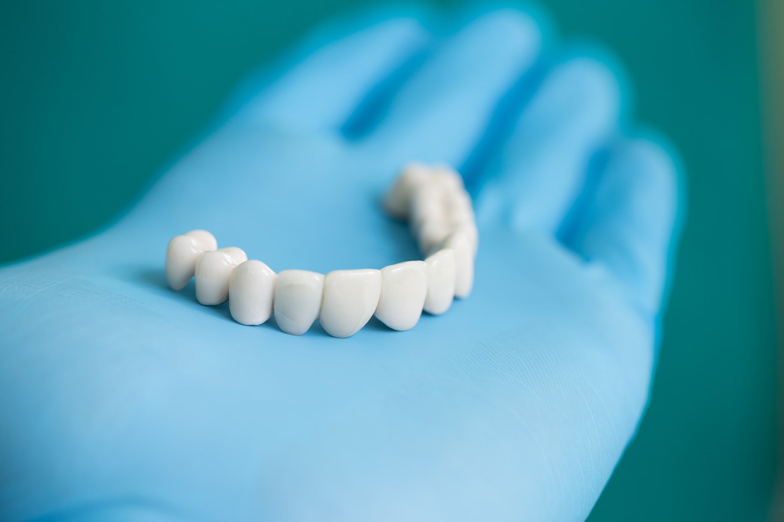 zirconia dental implants